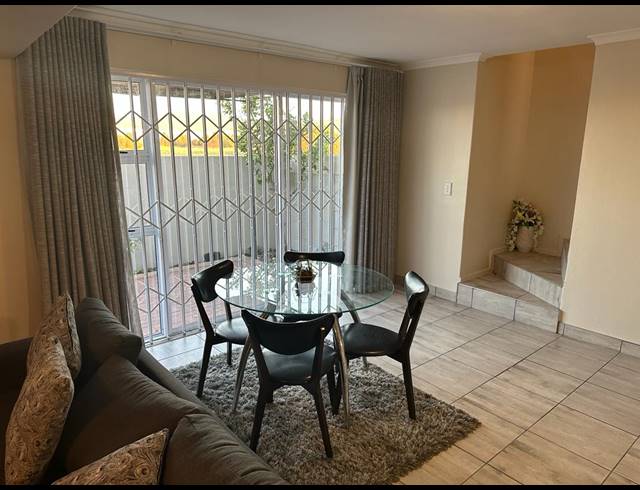 2 BEDROOM TOWNHOUSE RENTED IN PARKLANDS